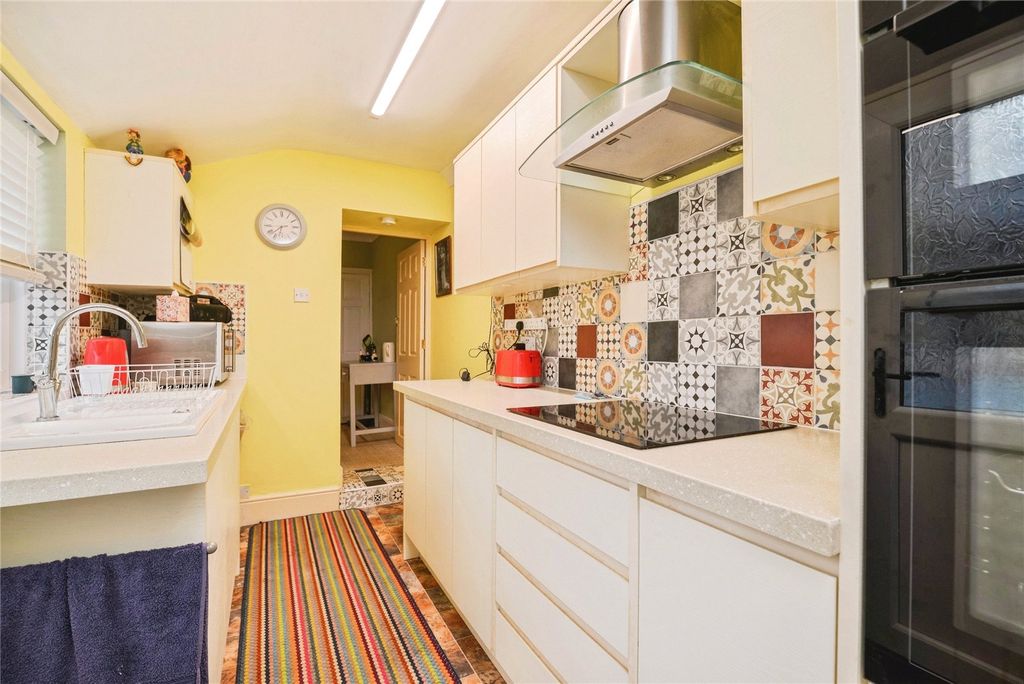 Property photo 3 of 17 Picture No. 10