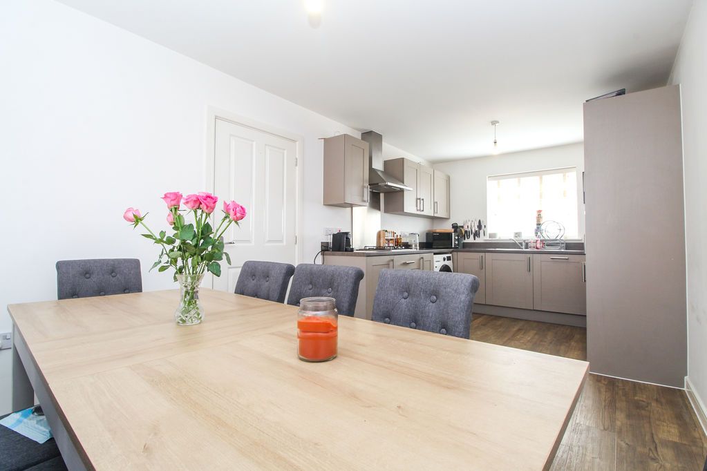 Property photo 3 of 19 Kitchen/Diner
