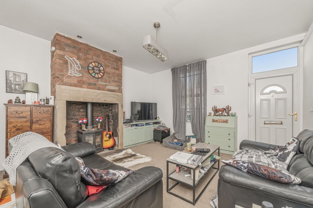 Property photo 2 of 15