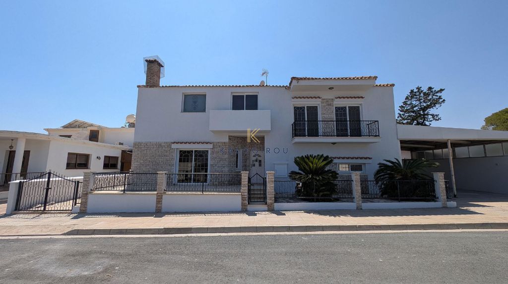 Property photo 1 of 23