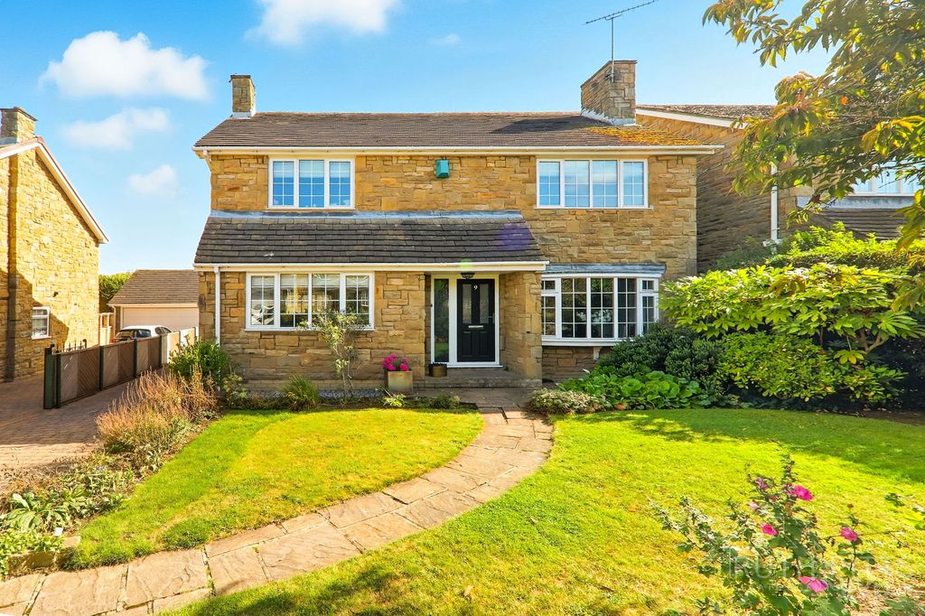 Property photo 1 of 37