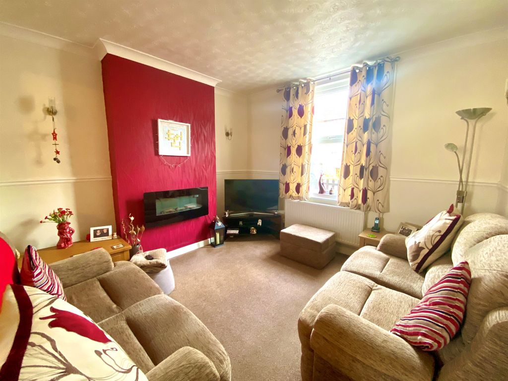 Property photo 3 of 11