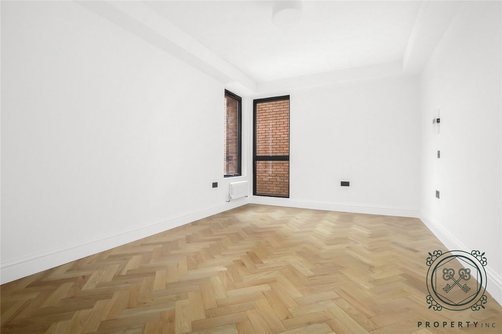 Property photo 3 of 15 Bedroom