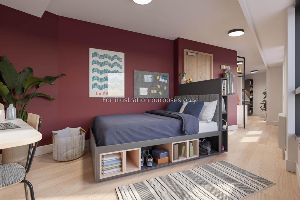 Property photo 1 of 32