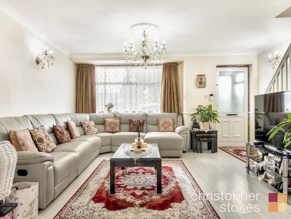 Property photo 2 of 18 4247174