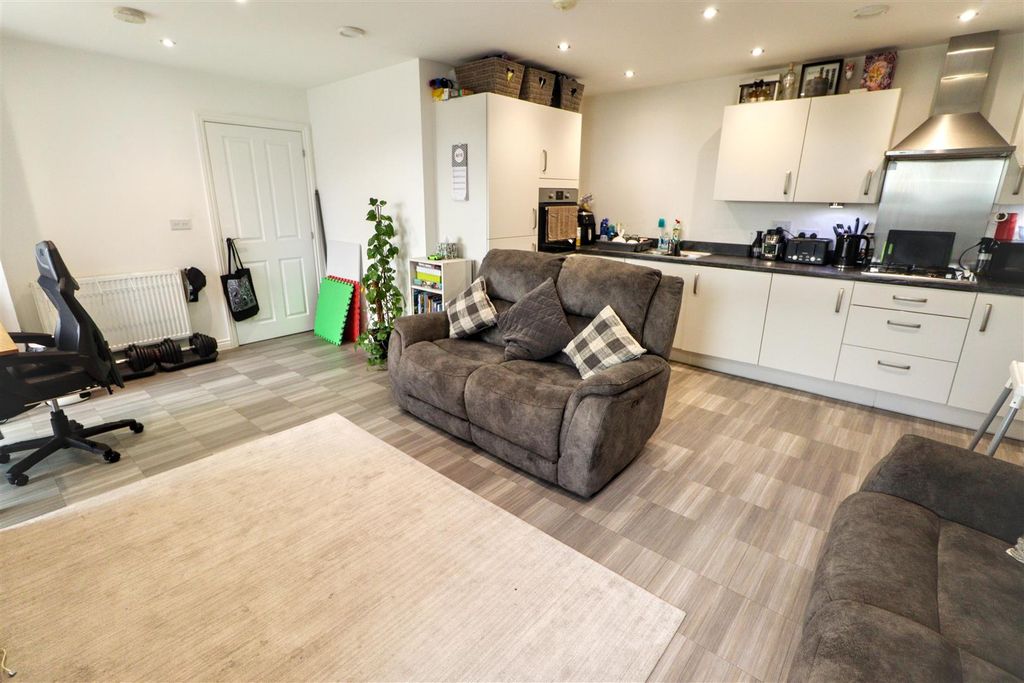 Property photo 2 of 13 Img_6230.Jpg