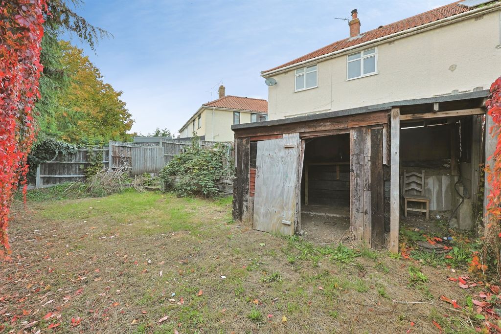 Property photo 3 of 11