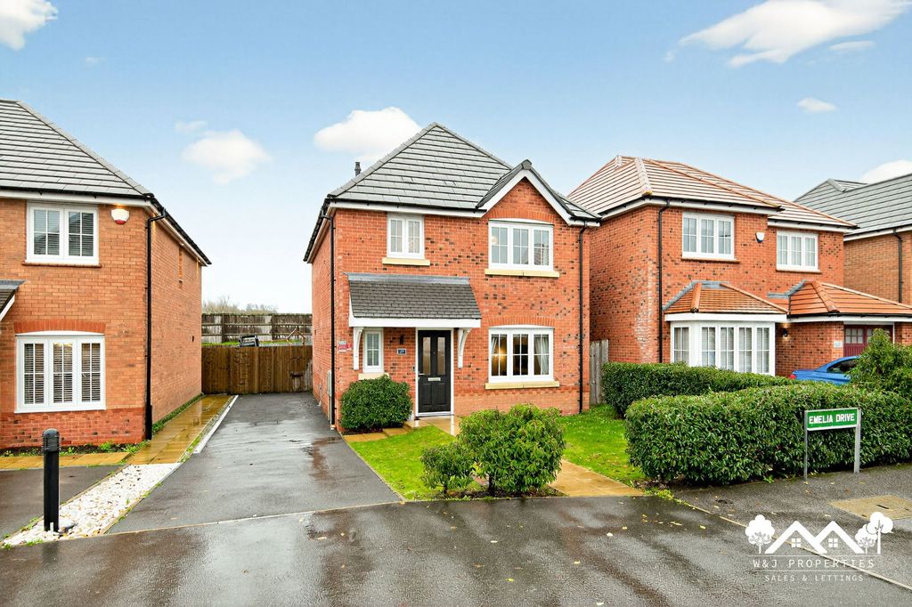 Property photo 1 of 40