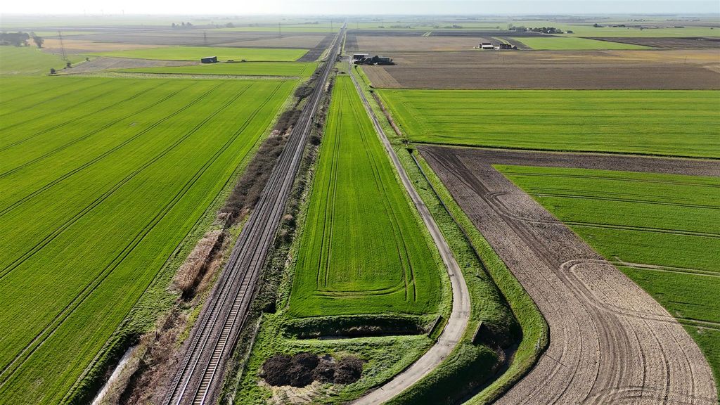 Additional image 5 of Farm for saleLand At Middle Road, March PE15