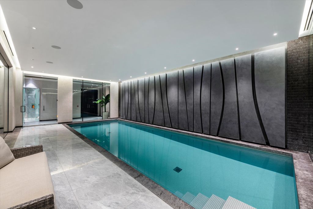 Property photo 3 of 32 Image