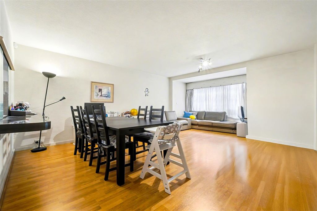 Property photo 3 of 11 3.Jpg