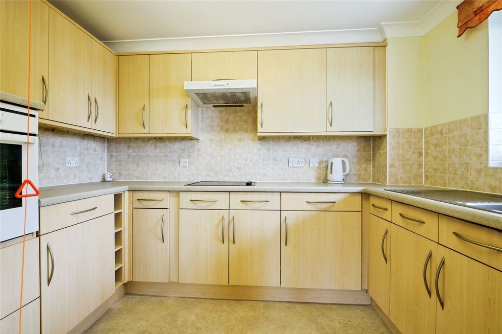 Property photo 3 of 14 Kitchen