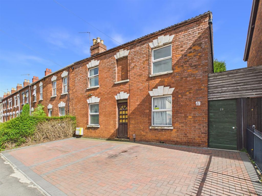 Property photo 1 of 15