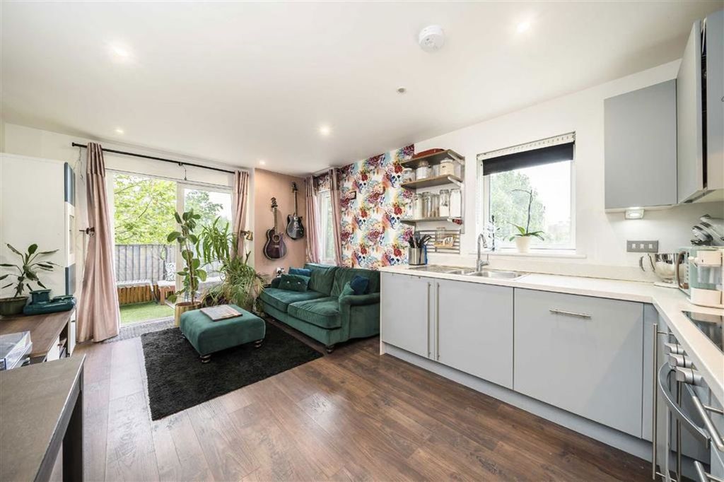 Property photo 2 of 6