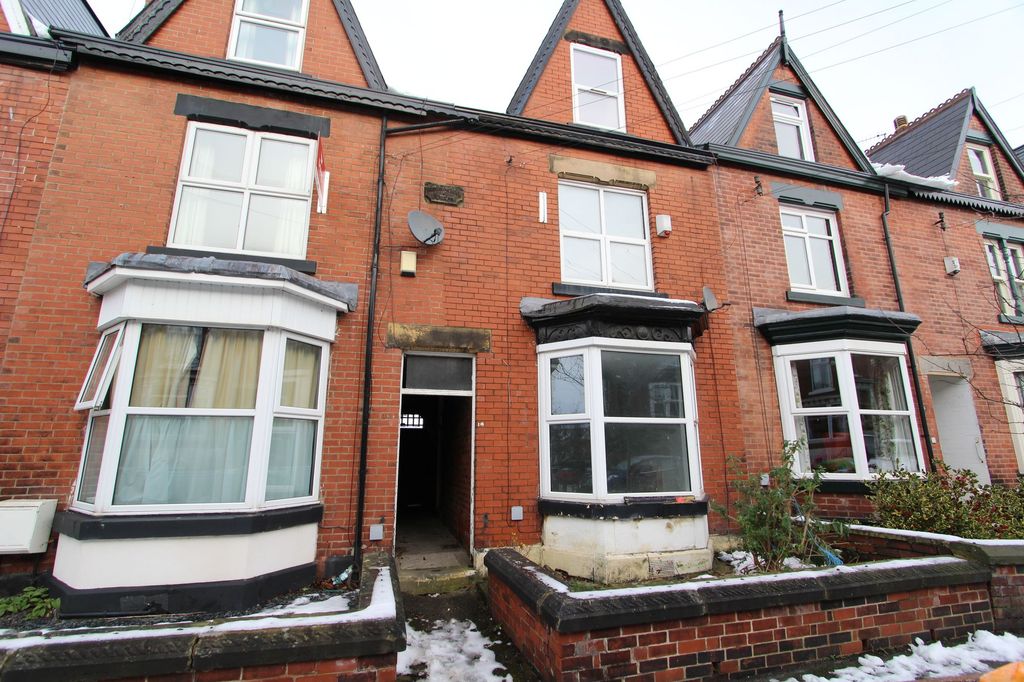 Property photo 1 of 16