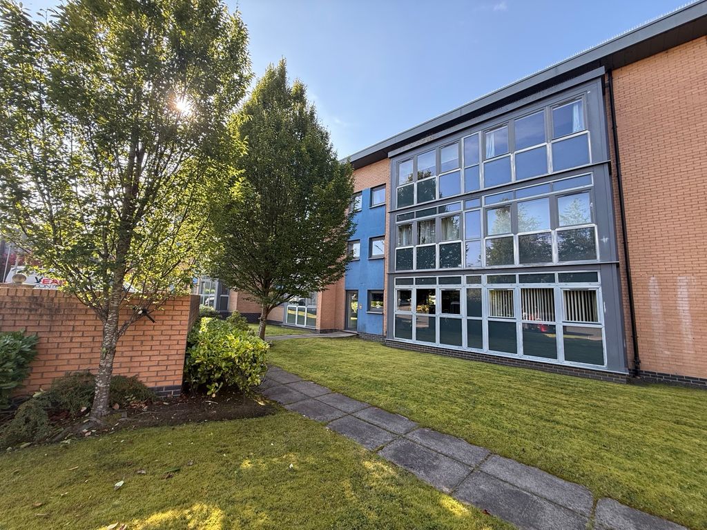 Property photo 1 of 12