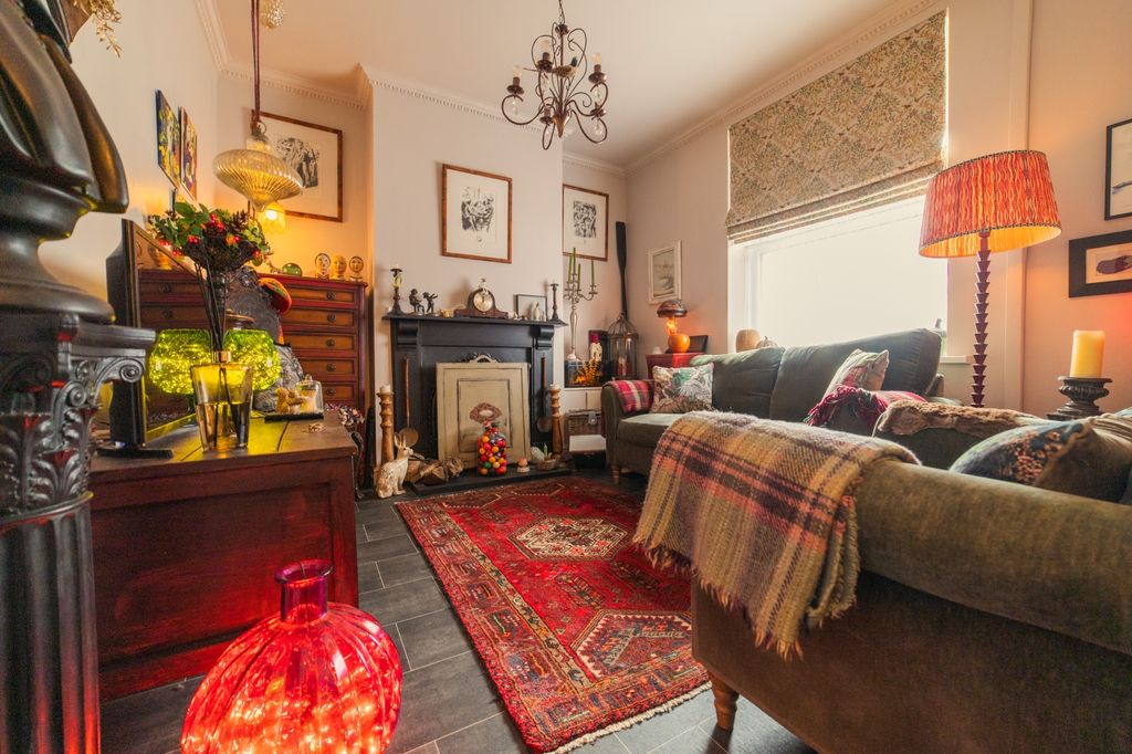 Property photo 2 of 37 Award Winning Cps Homes Media Team_2