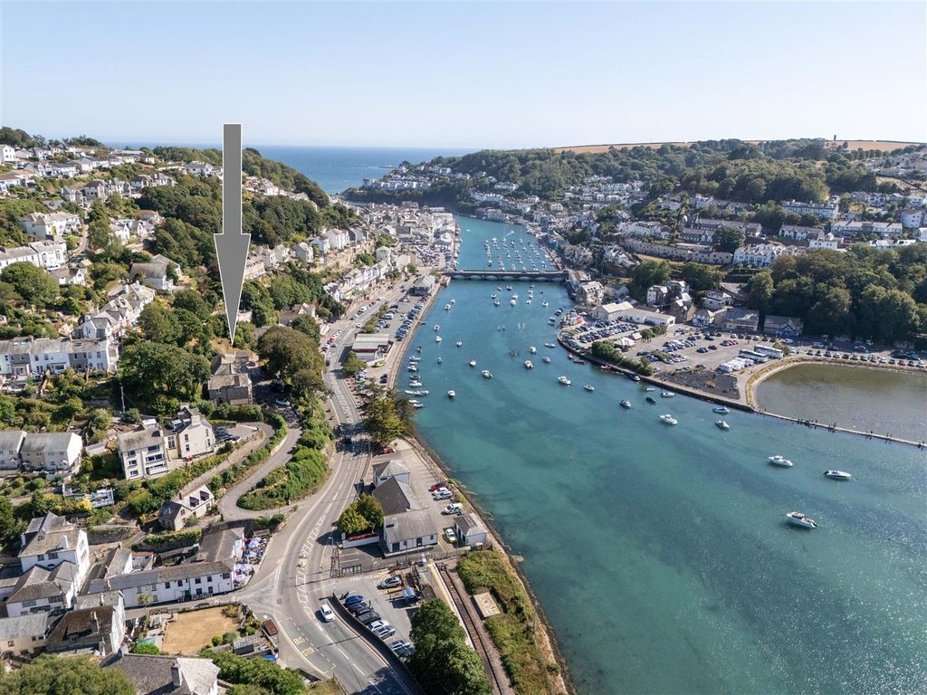 Property photo 2 of 37 Parry Trehaven Looe-73.Jpg