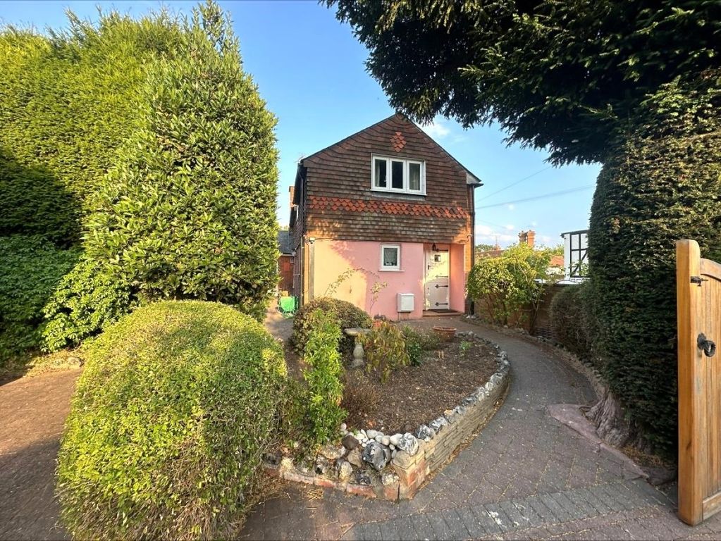 Property photo 2 of 23