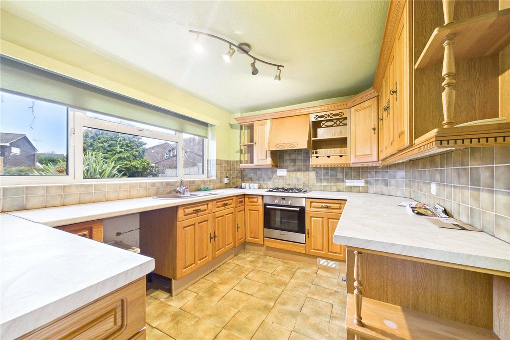 Property photo 2 of 18 Picture No. 01