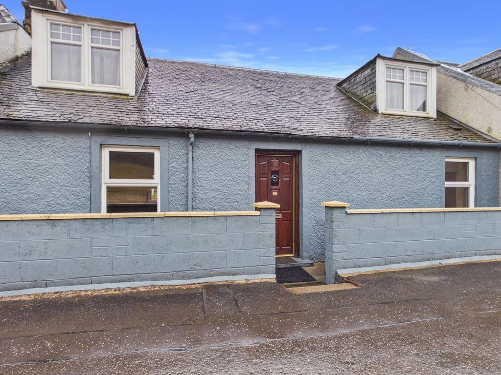 Property photo 1 of 28 Front (Exterior)