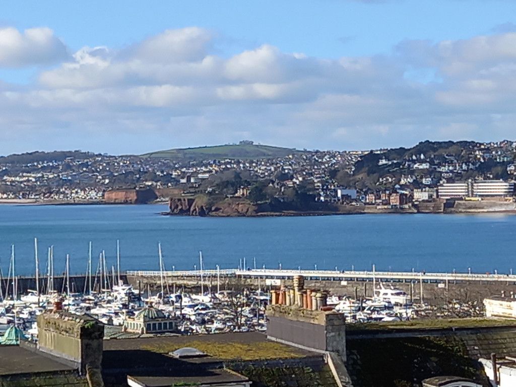 Property photo 2 of 43