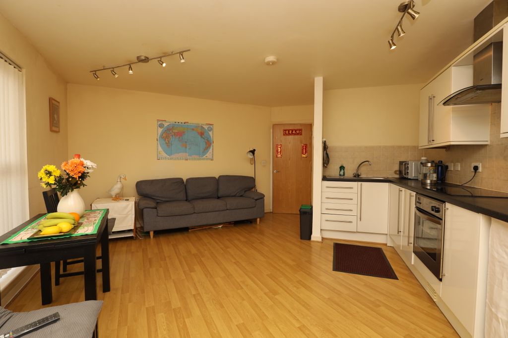 Property photo 3 of 9 Image 1