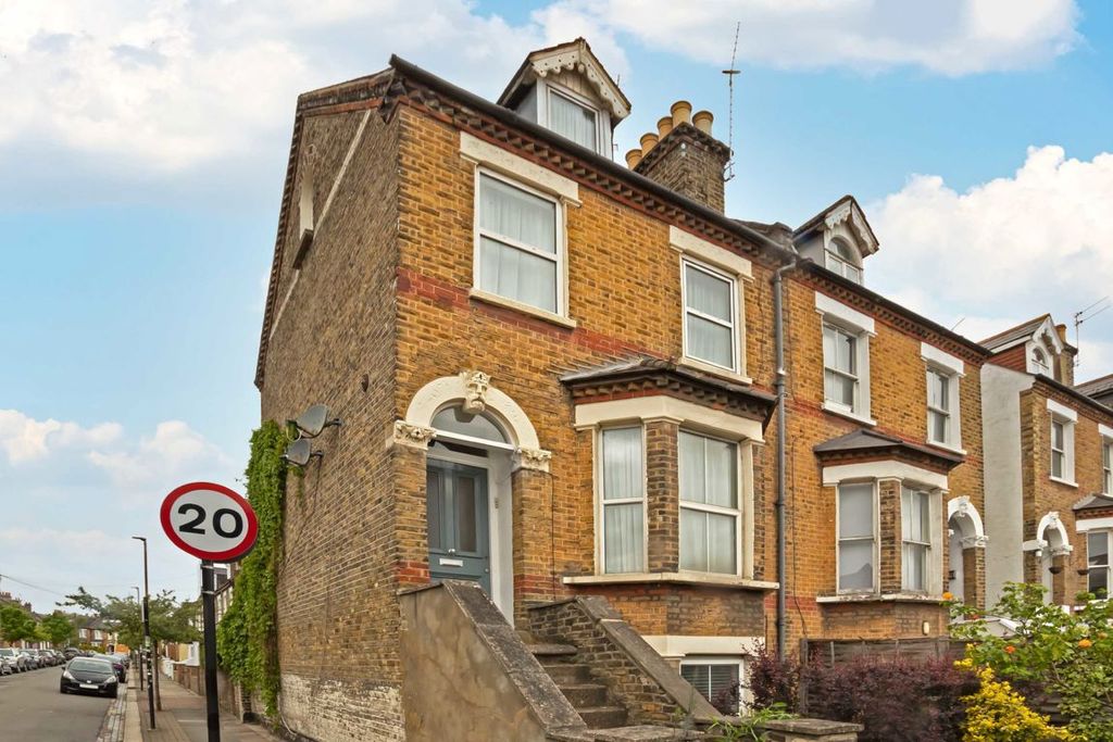 Property photo 1 of 6