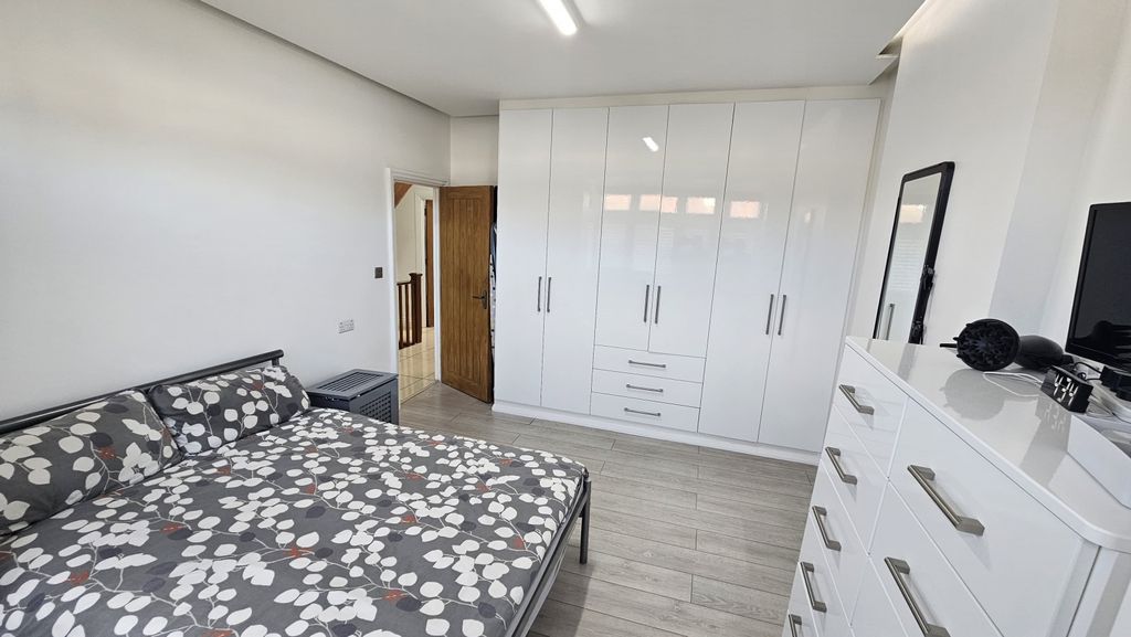 Property photo 1 of 28 6 Bed Terraced House To Rent