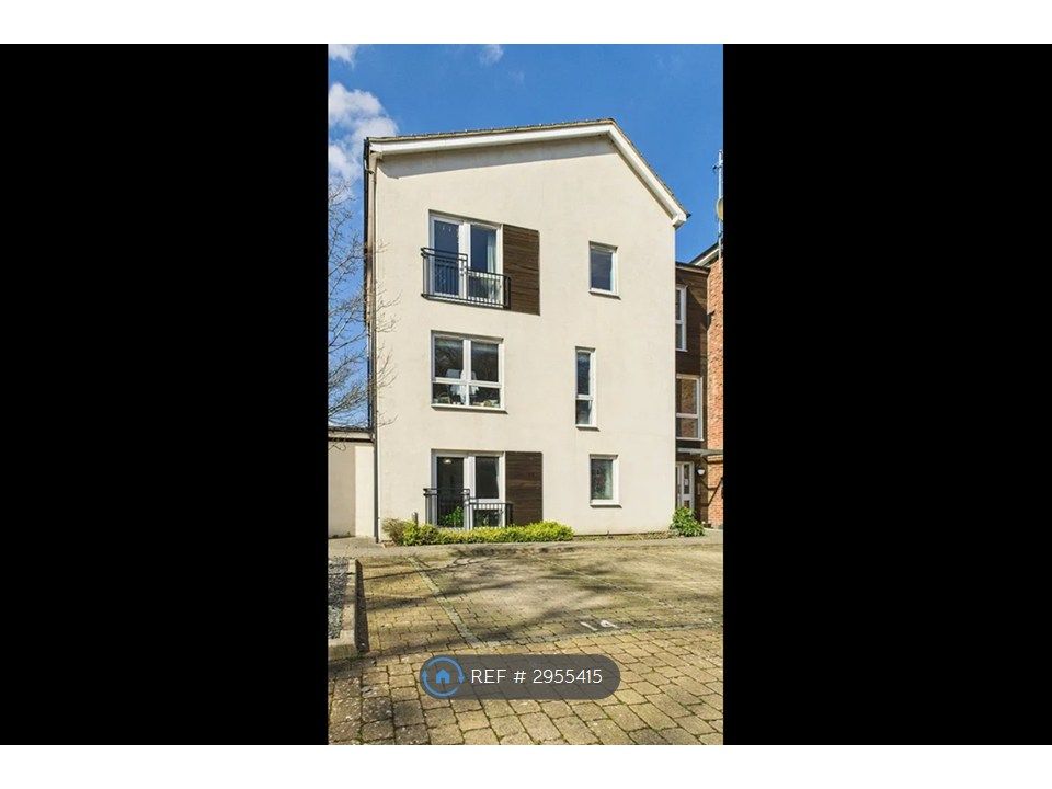 Property photo 1 of 7 Ground Floor Front View