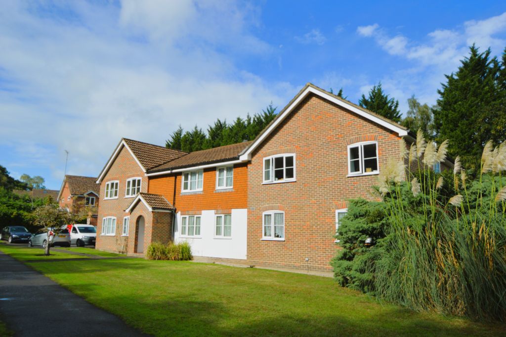 Property photo 1 of 13 Houlton Court