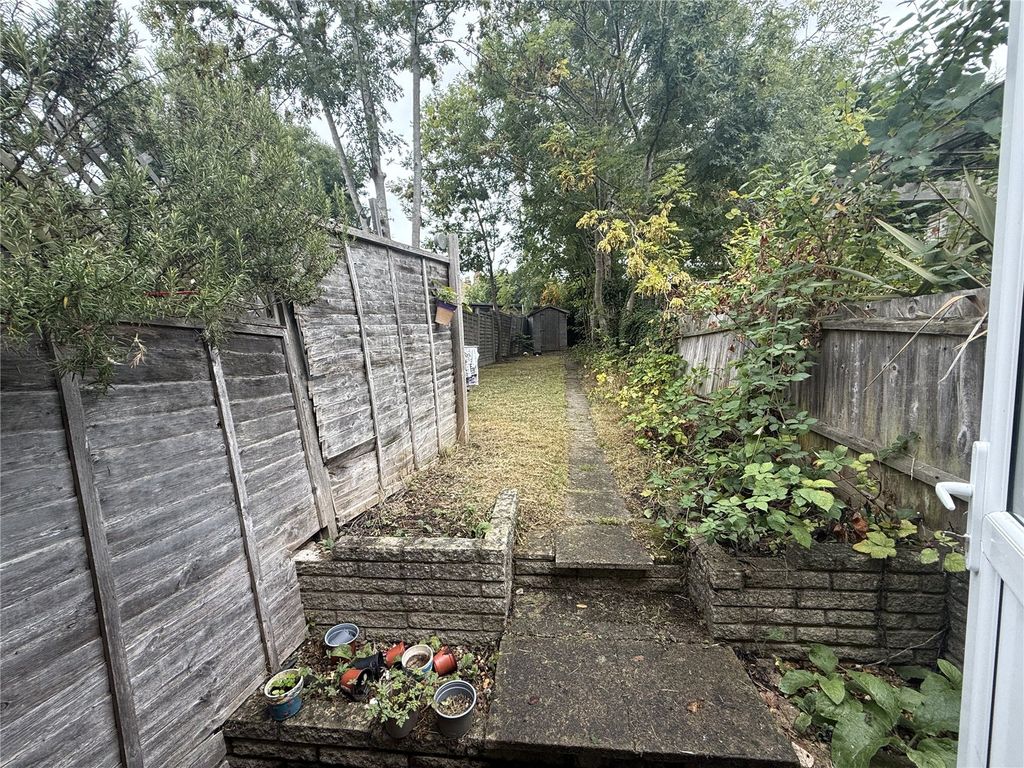 Property photo 2 of 19 Picture No. 02