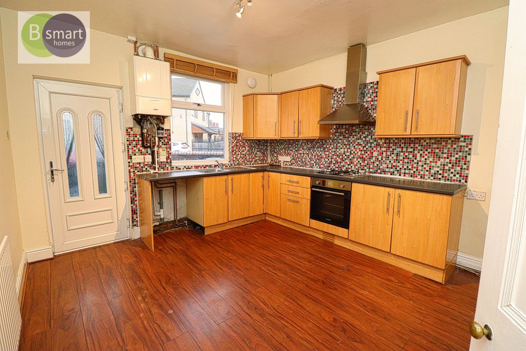 Property photo 2 of 8 Img_1984