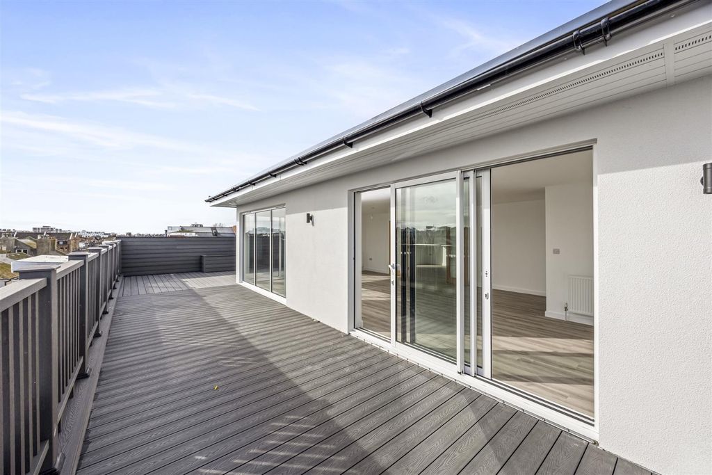 Additional image 22 of 2 bed flat to rentMontague Street, Worthing BN11