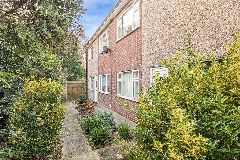 Property photo 3 of 16