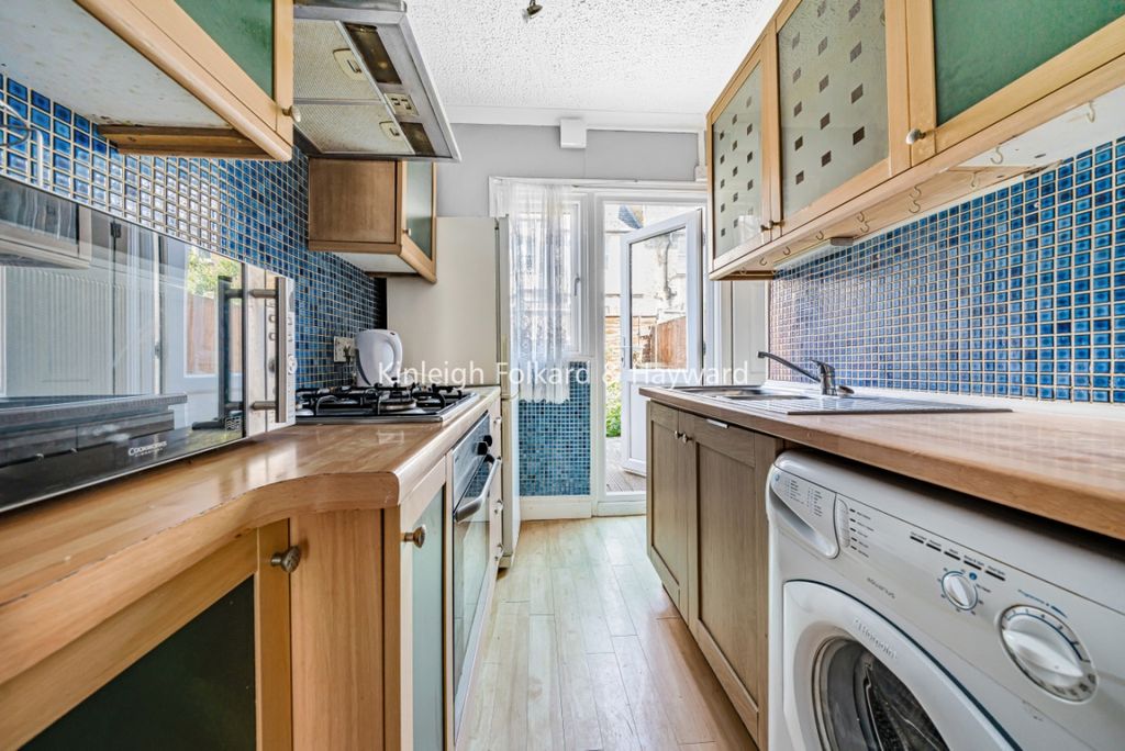 Property photo 2 of 6 7Bb0013E-Abef-4296-A