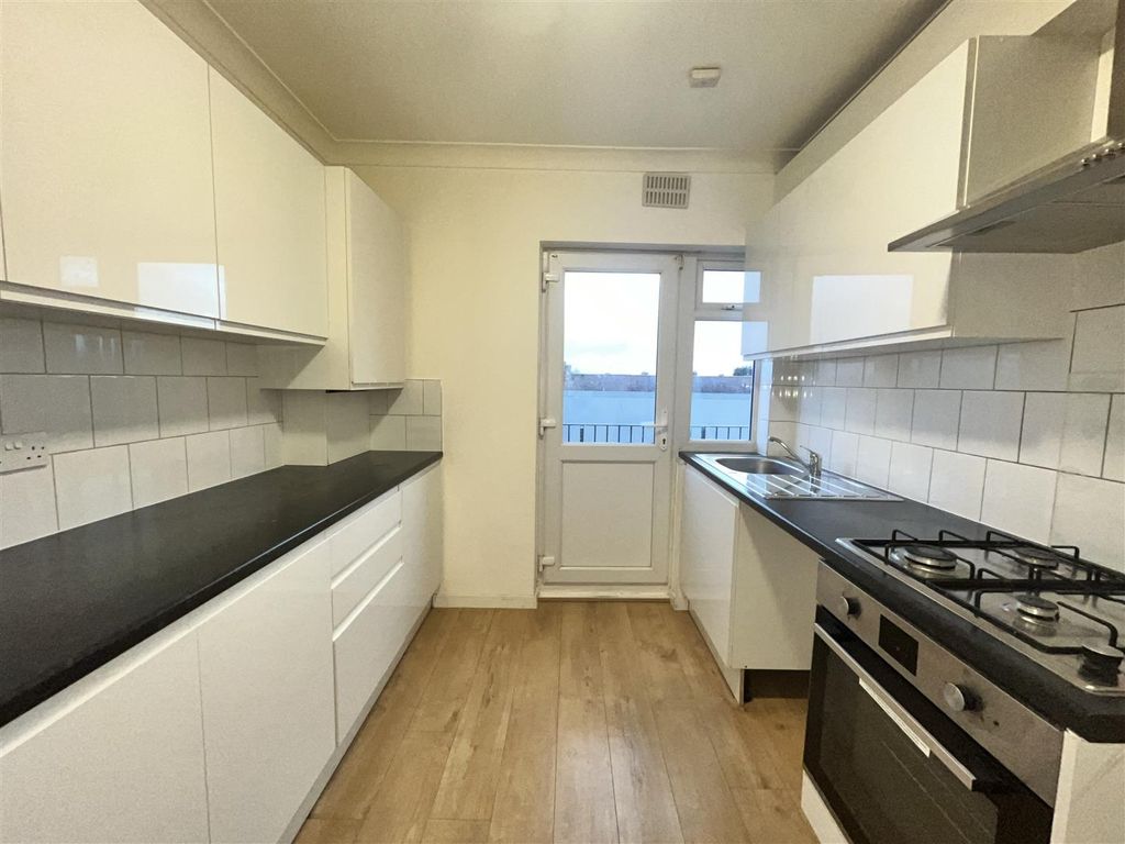 Property photo 2 of 9 Img_4031.Jpg