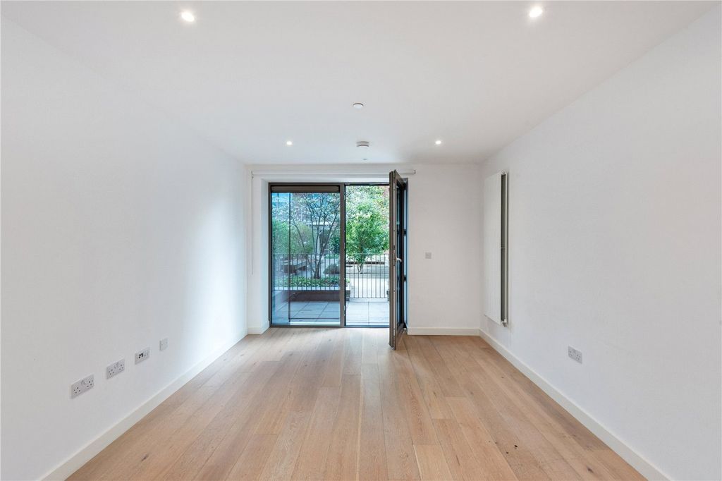 Property photo 3 of 13 Picture No. 12