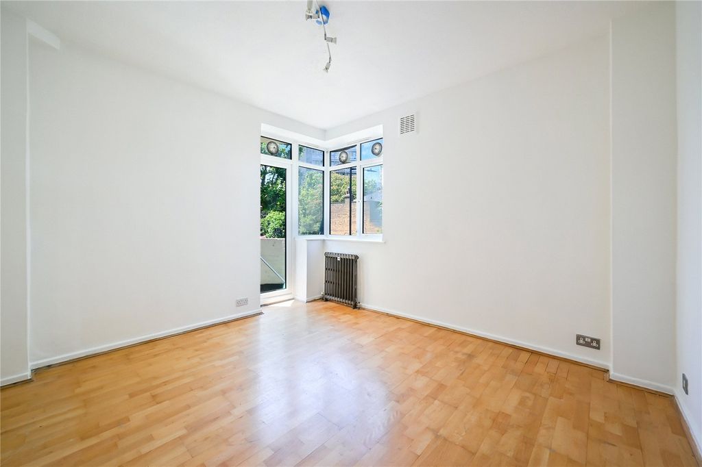 Property photo 2 of 8 Picture No. 04