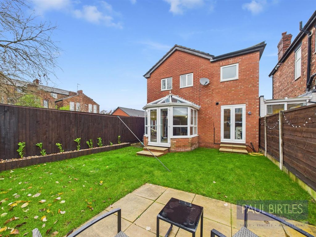 Property photo 2 of 29 Cam04378G0-Pr0244-Still039.Jpg