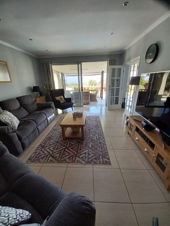 Property photo 2 of 63