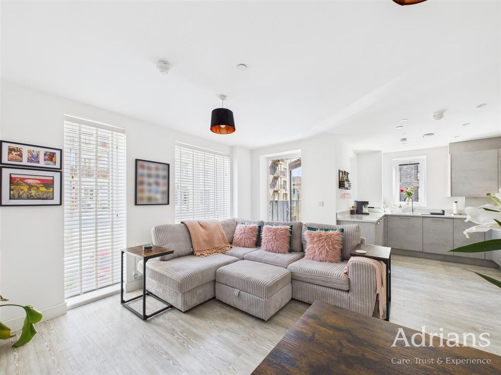 Property photo 1 of 11 Main Picture