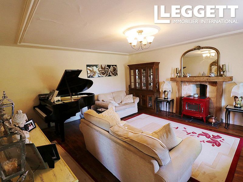 Property photo 3 of 10