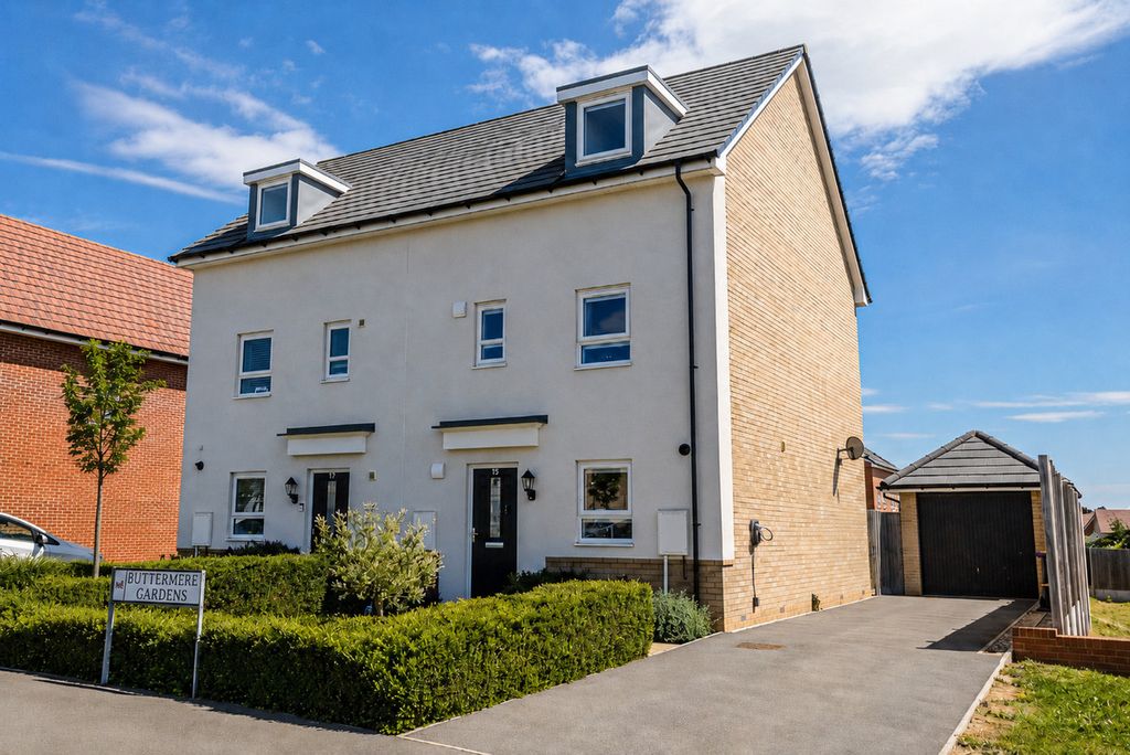 Property photo 1 of 30