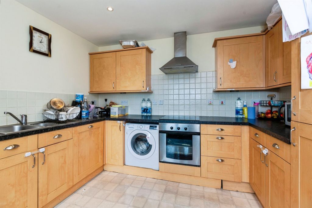 Property photo 3 of 11