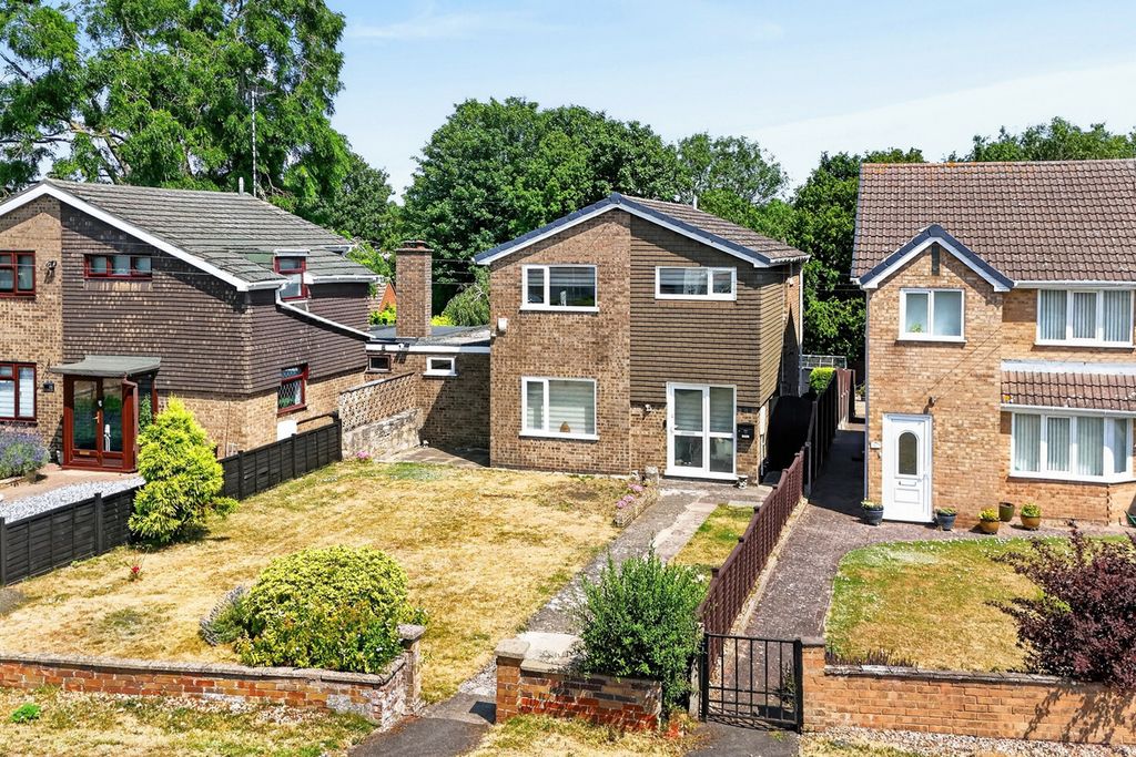 Property photo 1 of 45