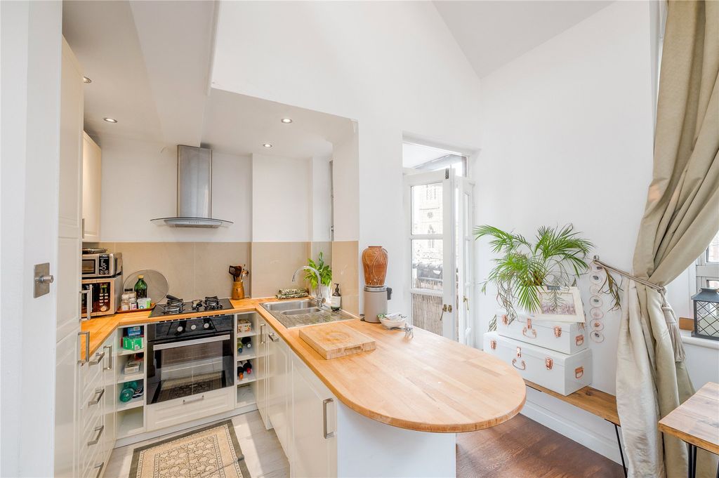 Property photo 2 of 12 Reception Room