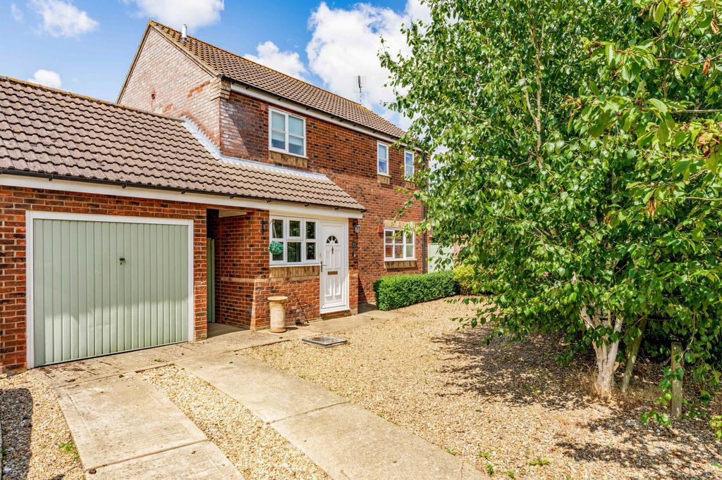 Property photo 1 of 24