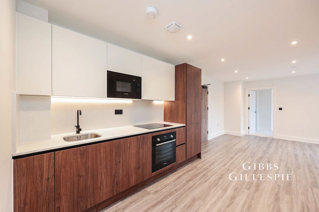 Property photo 1 of 9 Photo