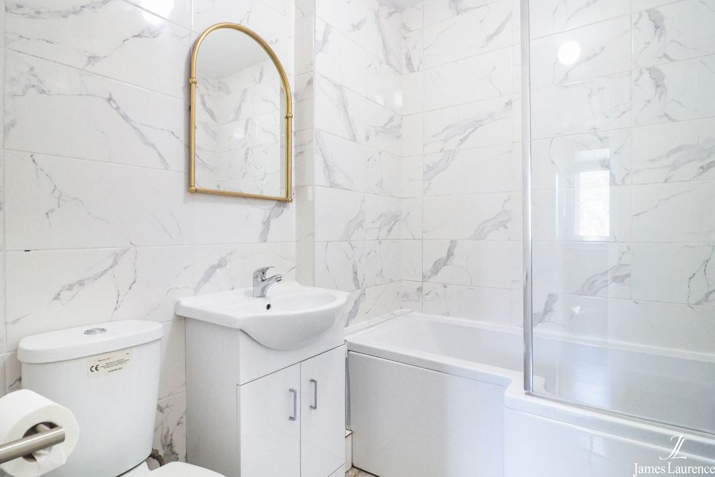 Property photo 3 of 14 8X1A9212